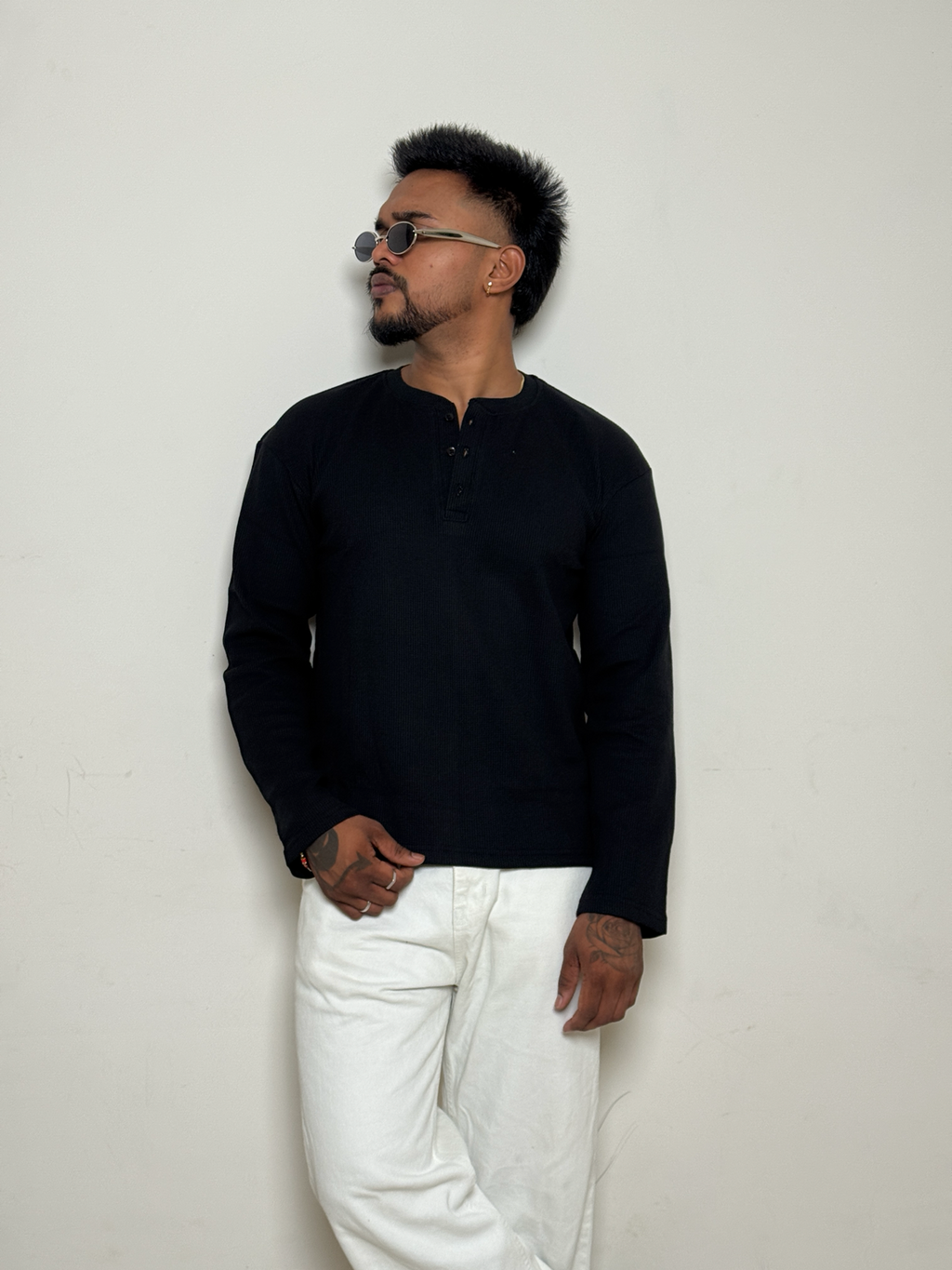 IMPORT WAFFLE FABRIC HENLEY T-SHIRT-Black